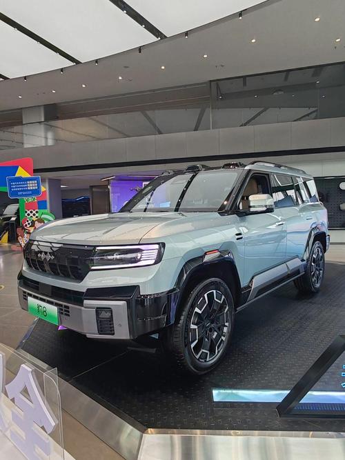 佛山208比亚迪方程豹硬派越野的爆款，英菲尼迪35周年与你共成长